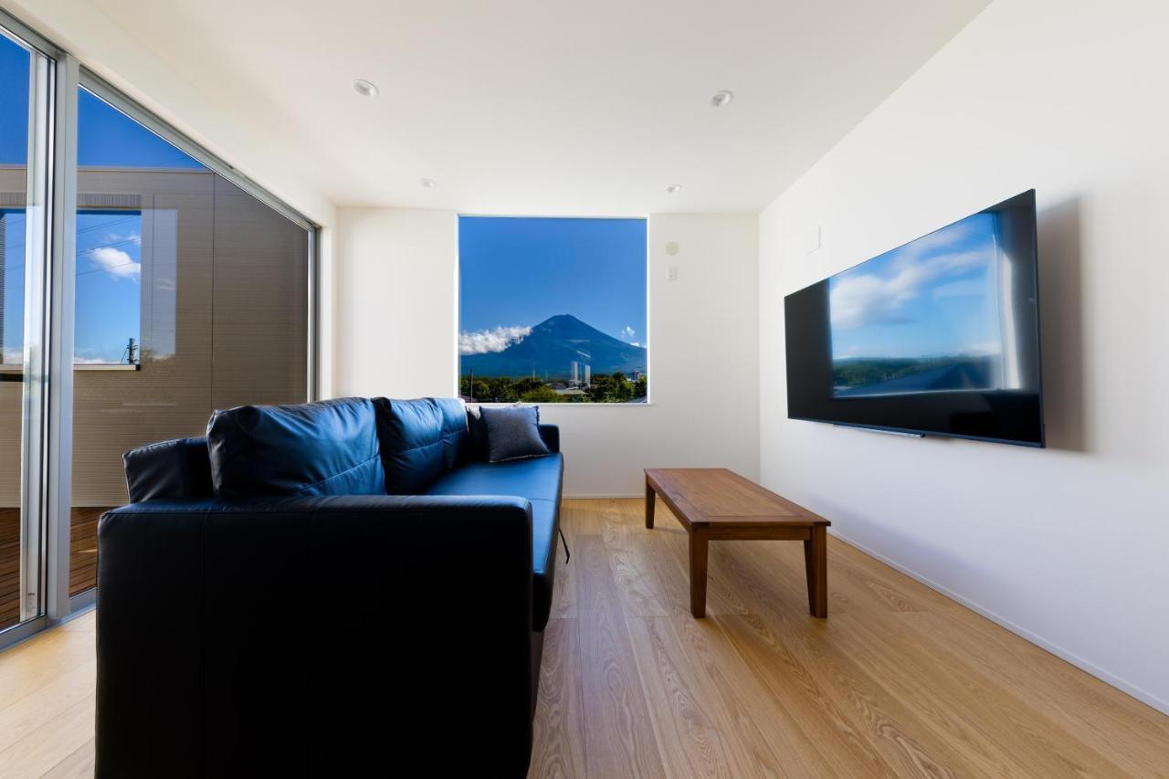Frame View Mt.Fuji -West- Villa Fujikawaguchiko Exterior photo